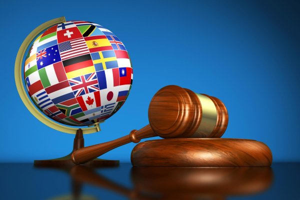 Respectez les réglementations de la commission de presse internationale dans chaque pays.