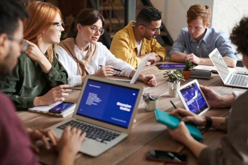 Was ist eine digitale PR-Strategie?
