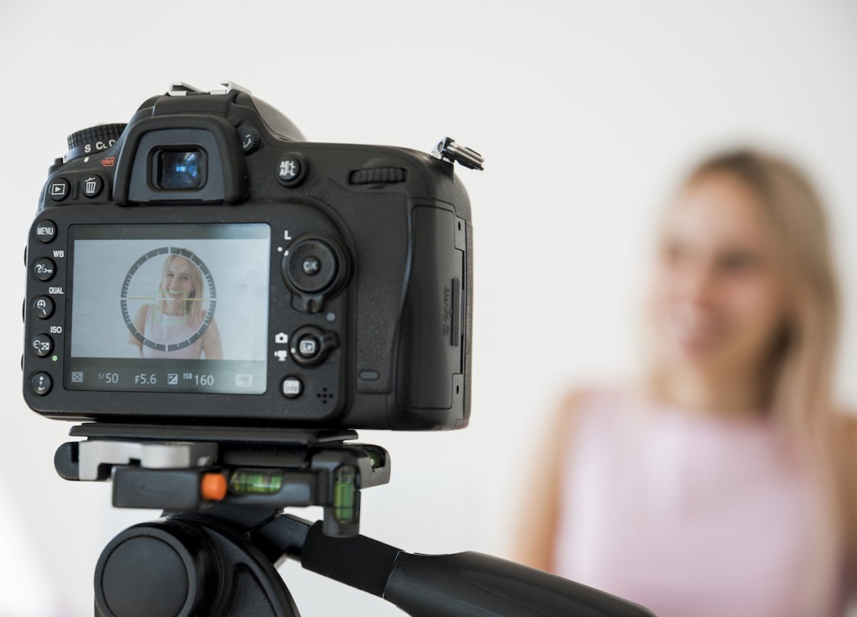 Berühmtheiten und internationale Influencer nutzen globale Pressemitteilungen